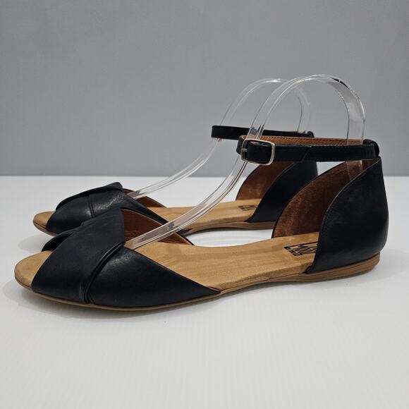 NEW Miz Mooz Kendria Sandal Womens EU 41 Black Leather Ankle Strap Open Toe Flat - Picture 13 of 13